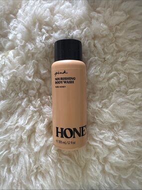 New V.S. PINK Honey Nourishing Body Wash